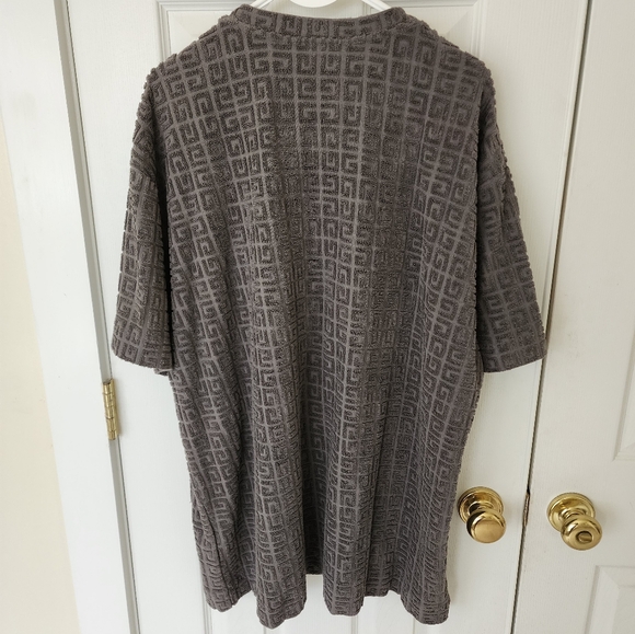 Givenchy 4G Terry T-Shirt & Short Set - Picture 5 of 12